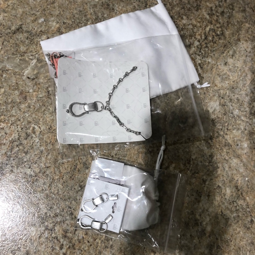 Stirrup Necklace and Earring set